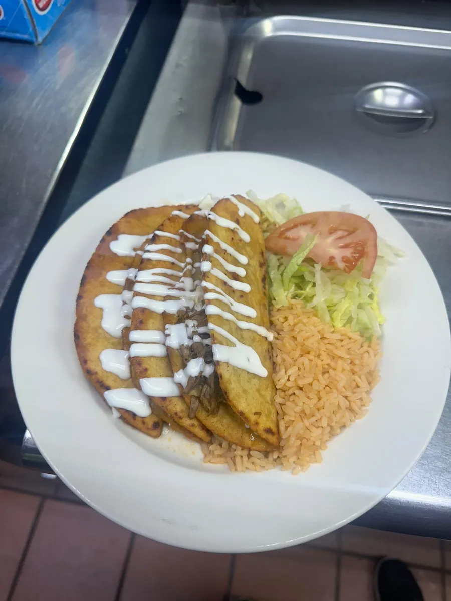 Birria Tacos (3 + Consomé)